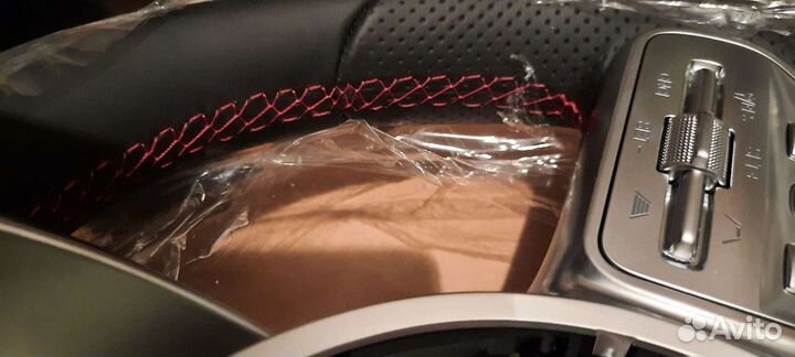 Кожаный руль на мерседес красная строчка