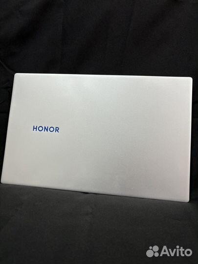 Ноутбук Honor magicbook 15