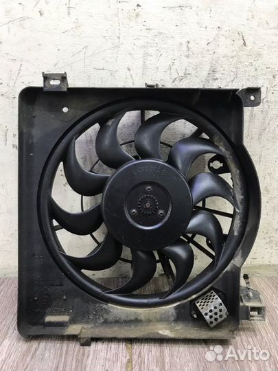 Вентилятор радиатора Opel Zafira B A17DTJ 2013
