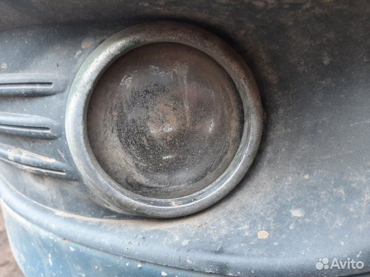 Фара противотуманная Ford Focus седан sida 2009