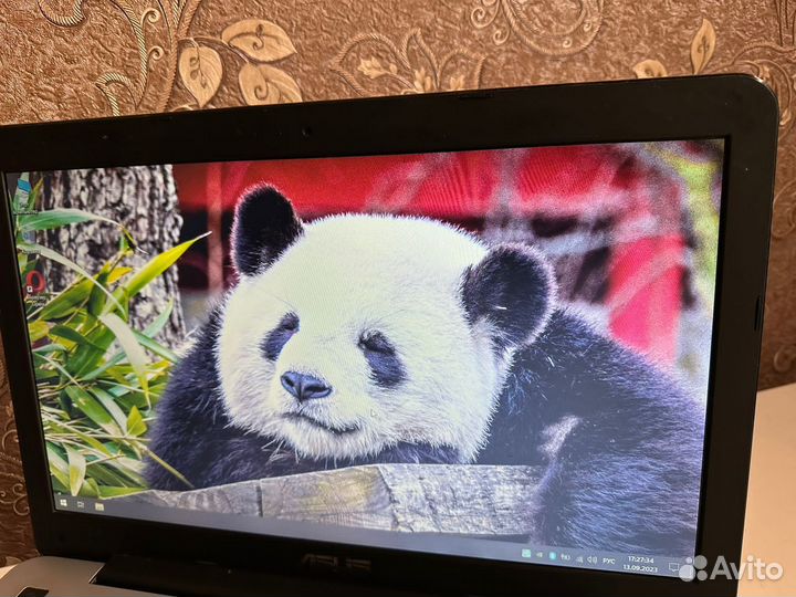 Asus. Core i3-4010. 4 Gb. GeForce 840. 15.6