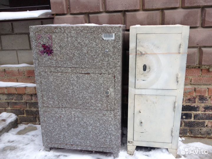 Продам сейфы