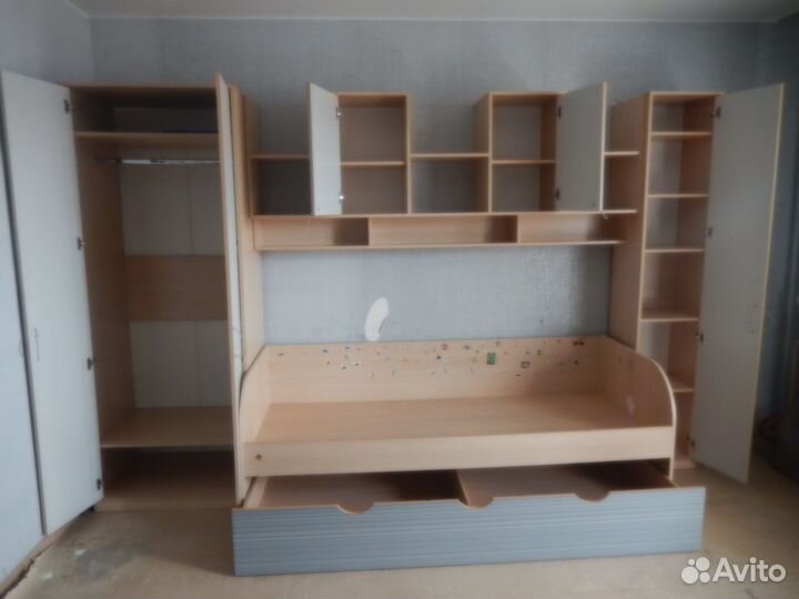 Гарнитур для детской комнаты