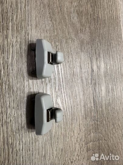 Крук козырька skoda fabia 2