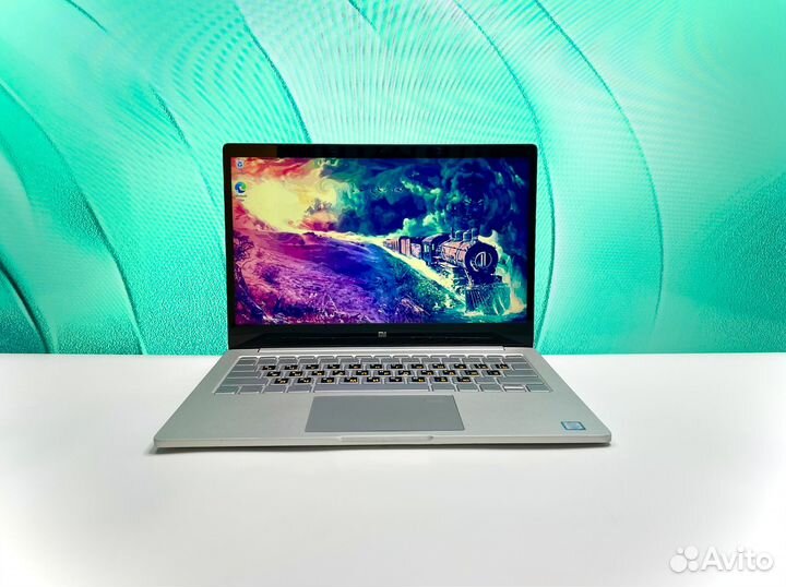 Ноутбук Xiaomi Mi Notebook Air / GeForce / Core i7