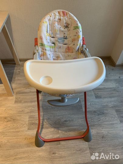 Стульчик для кормления chicco