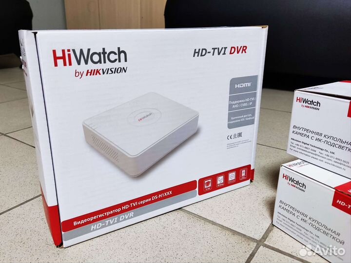 Видеорегистратор HiWatch с двумя камерами