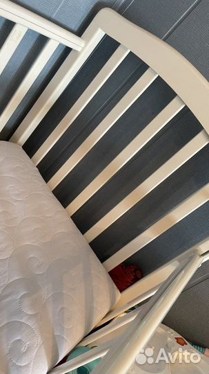 Детская кроватка с мастрасом