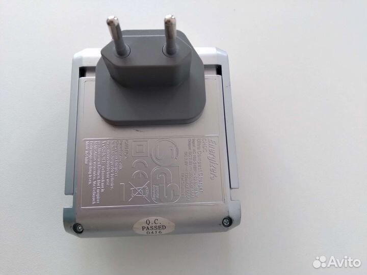 Зарядник Energizer