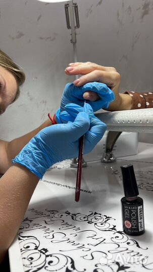 Модель на маникюр