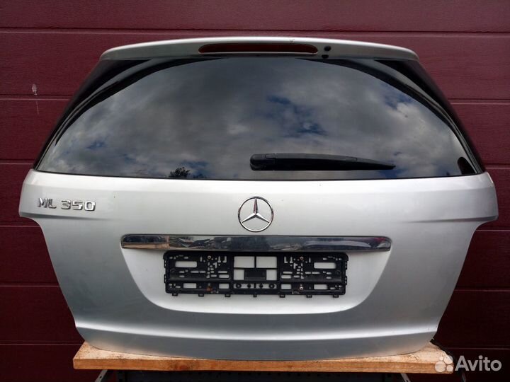 Дверь багажника Мерседес мл 164