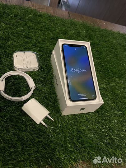 iPhone X, 256 ГБ