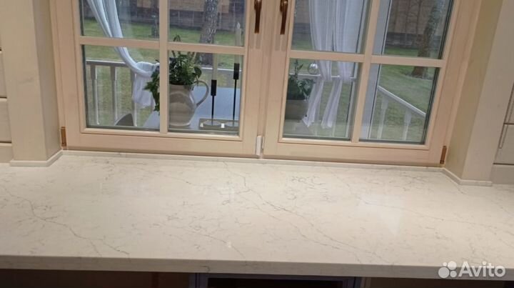 Подоконники из акрила для квартиры, дома и офиса