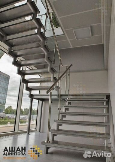 Лестница из метала