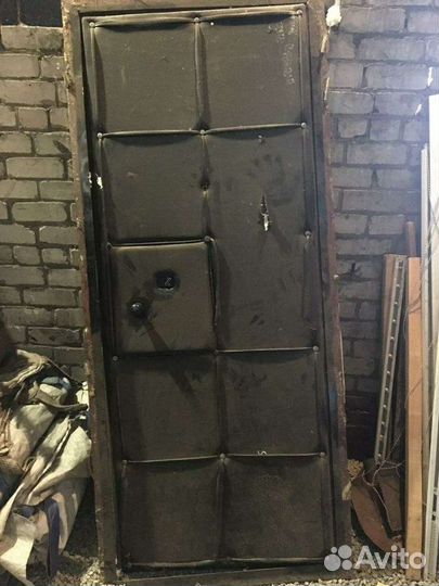 Дверь металлическая