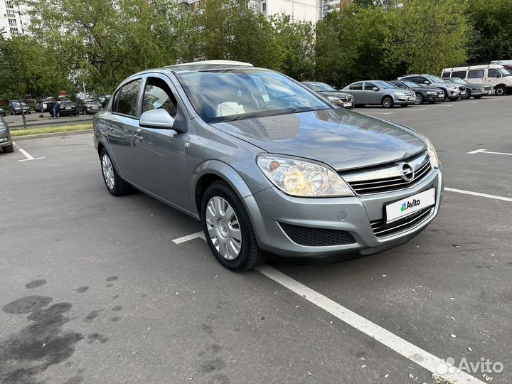 Opel Astra 1.6 МТ, 2010, 221 656 км
