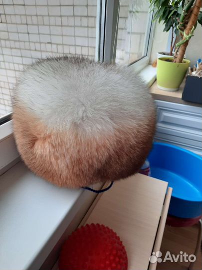 Шапка женская из меха лисы