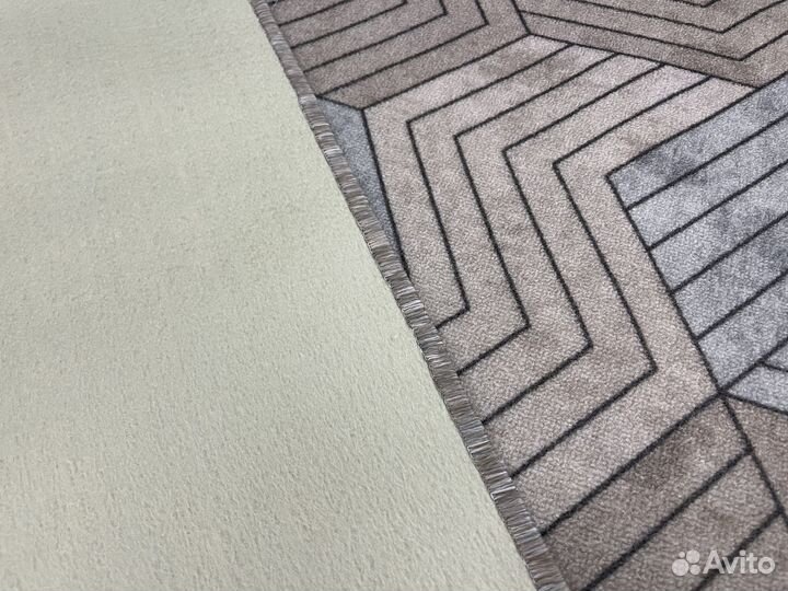 Палас на войлоке 150х200