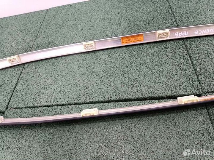 Молдинг крыши правый Renault Fluence 1.6 2012