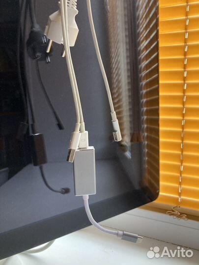 2k Apple Thunderbolt display