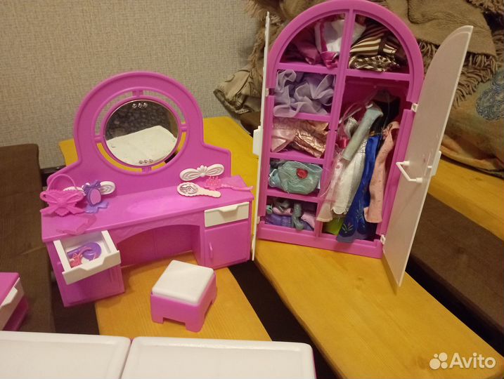 Мебель для кукольного домика