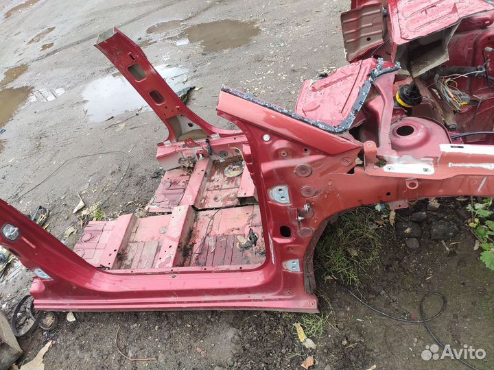 Порог со стойками правый Citroen C4 Ситроен С4