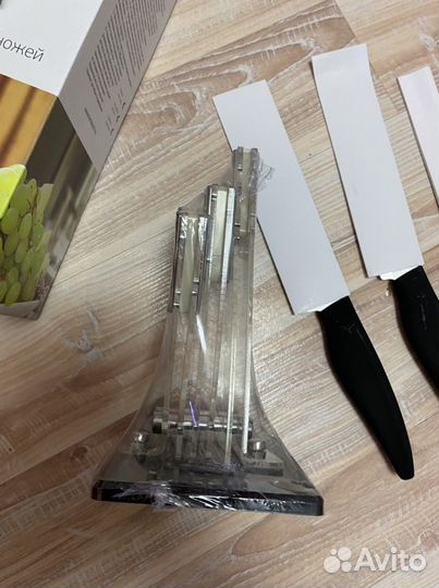 Набор новых керамических ножей 3 шт