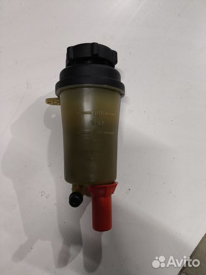 Бачок гура ford focus 3