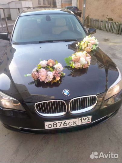 Свадебные украшения на машину