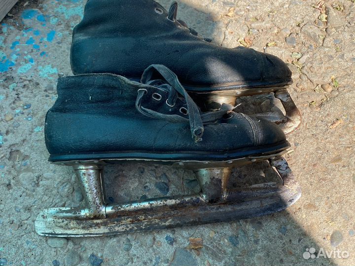 Коньки ретро