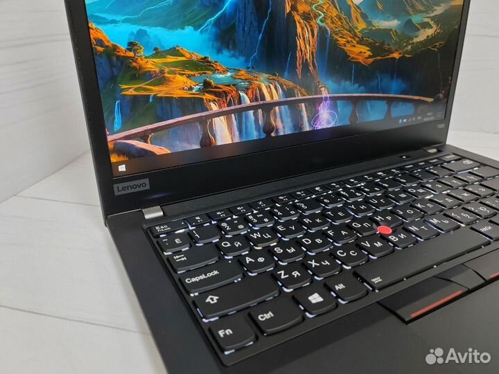 Ноутбук Lenovo с процессором Core i7 для работы