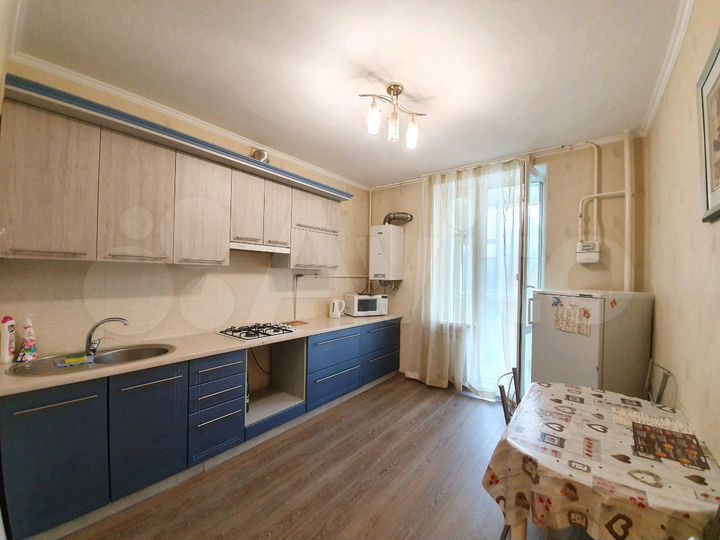 1-к. квартира, 42 м², 3/9 эт.