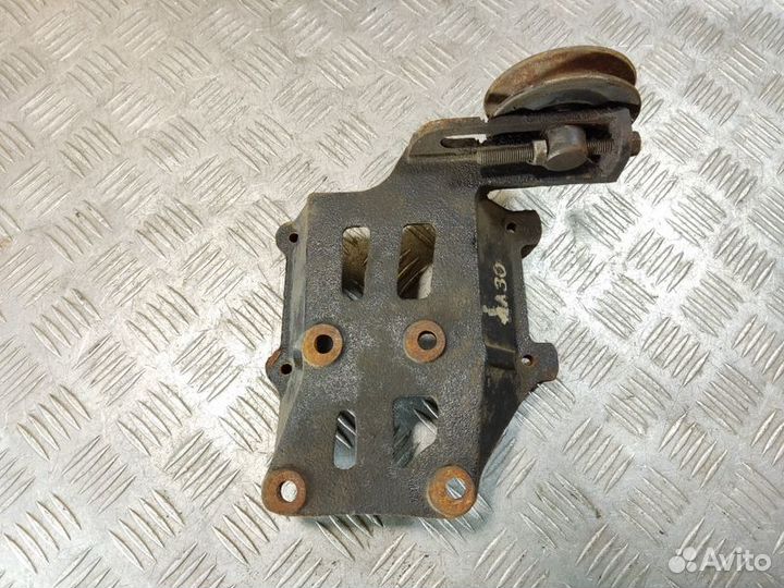 Кронштейн компрессора кондиционера Chevrolet Lanos