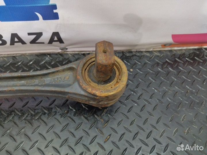 Тяга реактивная задняя