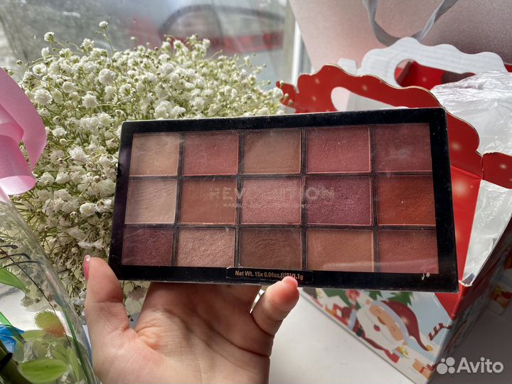 Палетка теней Revolution reloaded