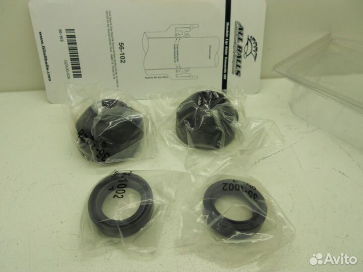 Honda/Suzuki Комплект сальников и пыльников вилки