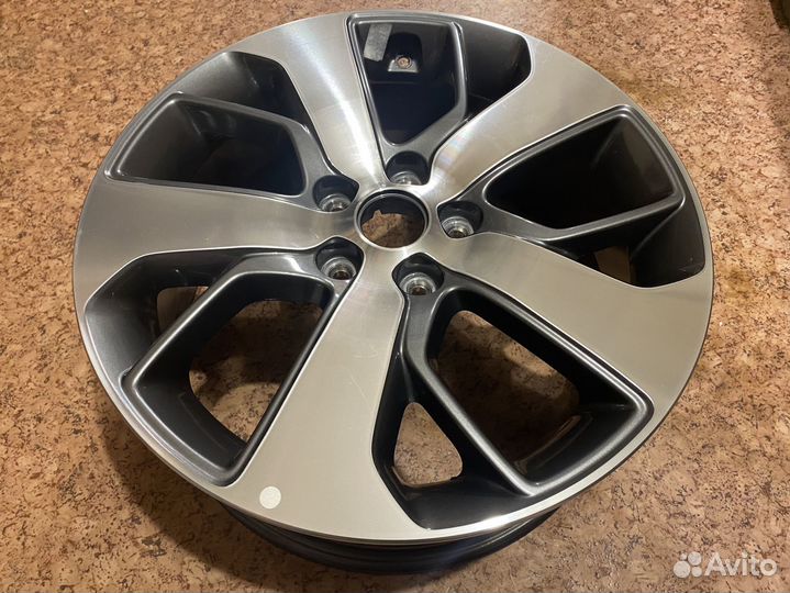 Диск Kia Optima R18