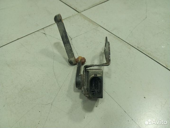 Датчик уровня подвески Mercedes W205 C