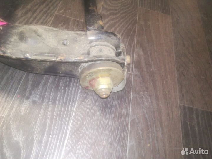 Рычаг Подвески Перед. Прав. MMC L200 MR296096