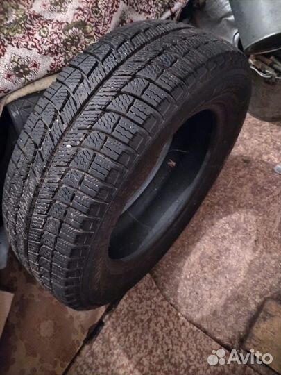 Продам шины липа 15