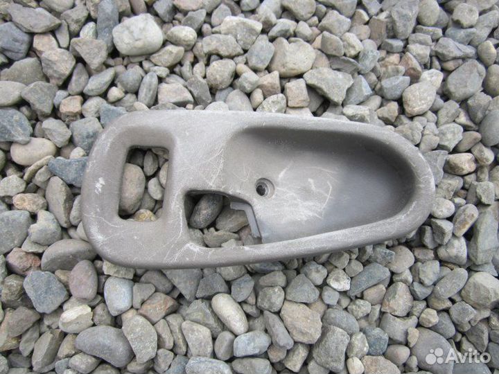 Рамка ручки двери левая Mitsubishi Challenger K99