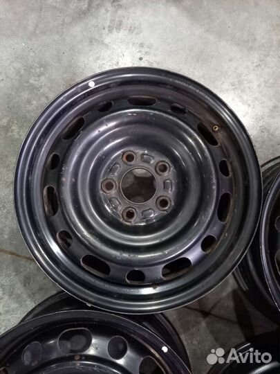 Оригинальные штампованные диски Mazda R16