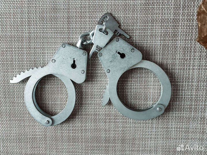 Наручники Брс-2