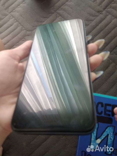 Телефон realme с35