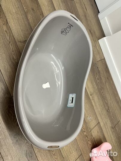 Ванночка для купания с горкой и матрасиком