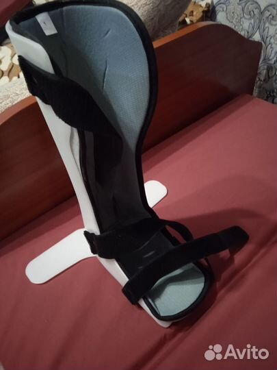 Тутор на стопу