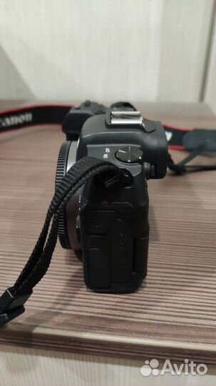 Беззеркальный фотоаппарат Canon EOS RP + адаптер