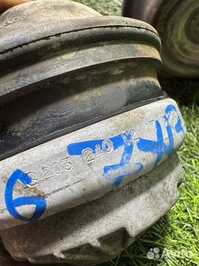 Подушка двигателя Mercedes M112 2.6 3.2