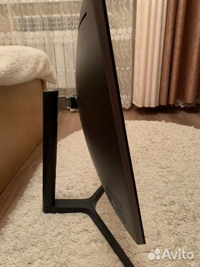 Samsung C27FG73FQI