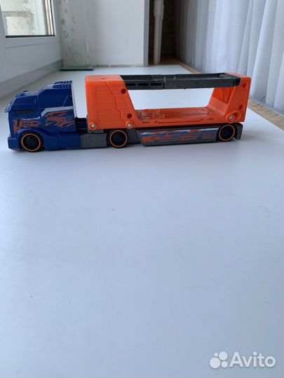 Hot wheels грузовик